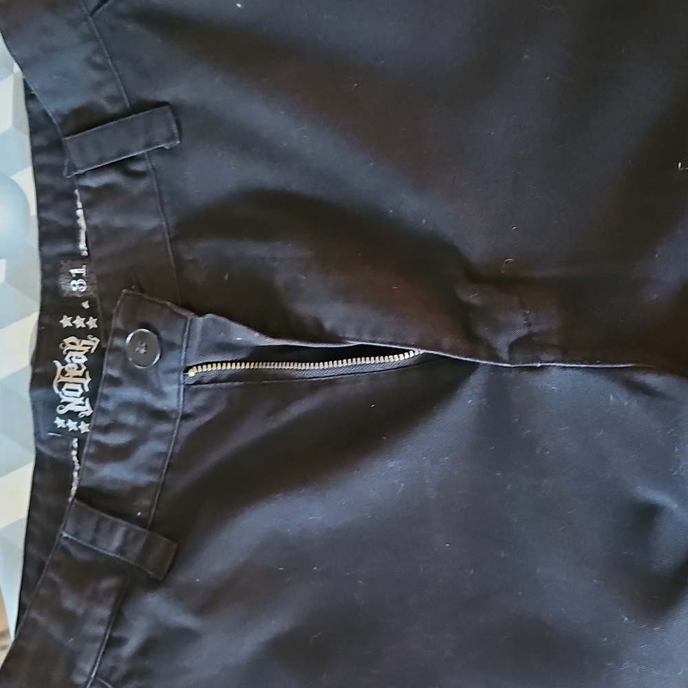 NO Fear Black Chino Shorts - 31